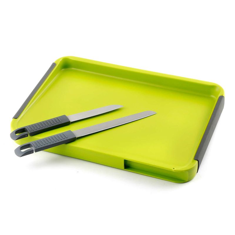 FAMILIA-SET-DE-TABLA-DE-PICAR-VERDE-Y-3-CUCHILLOS-HD-CB001-Imagen-1