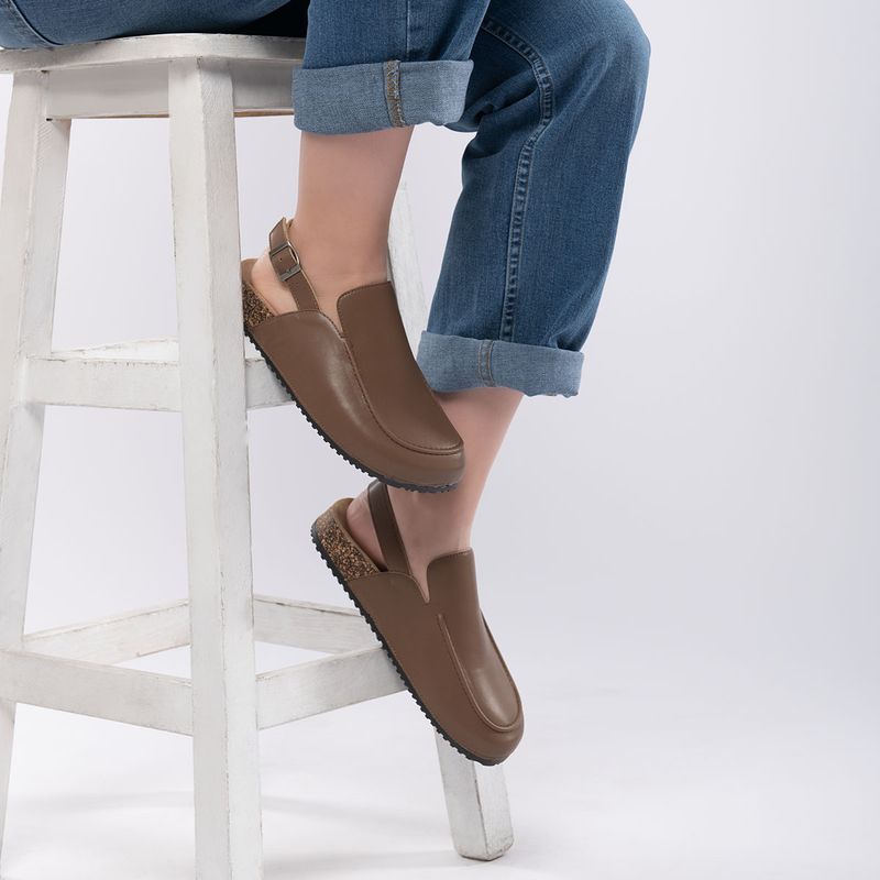 PRIORITY-CLOG-NORA-SM-MARRON-